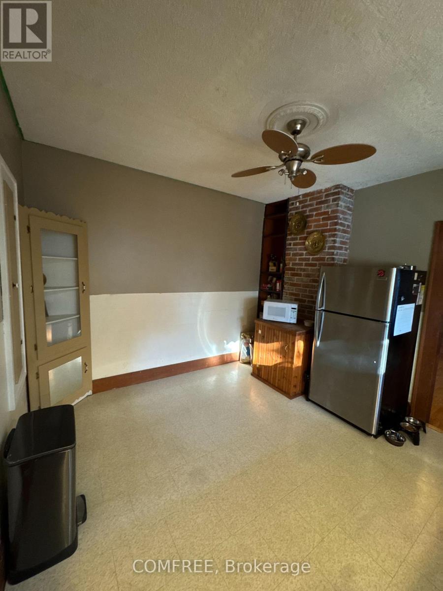49 Talbot Street E, Chatham-Kent, Ontario  N0P 1A0 - Photo 17 - X13696304