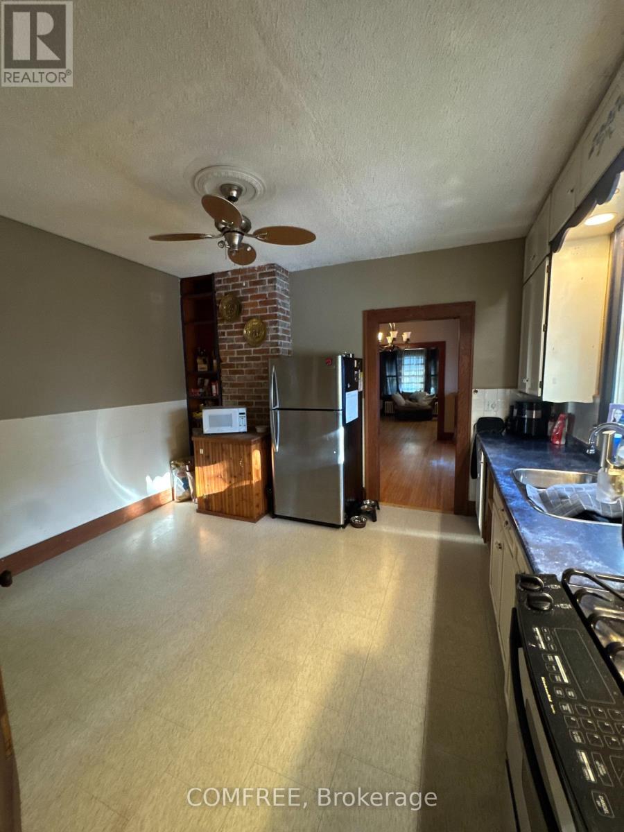 49 Talbot Street E, Chatham-Kent, Ontario  N0P 1A0 - Photo 16 - X13696304
