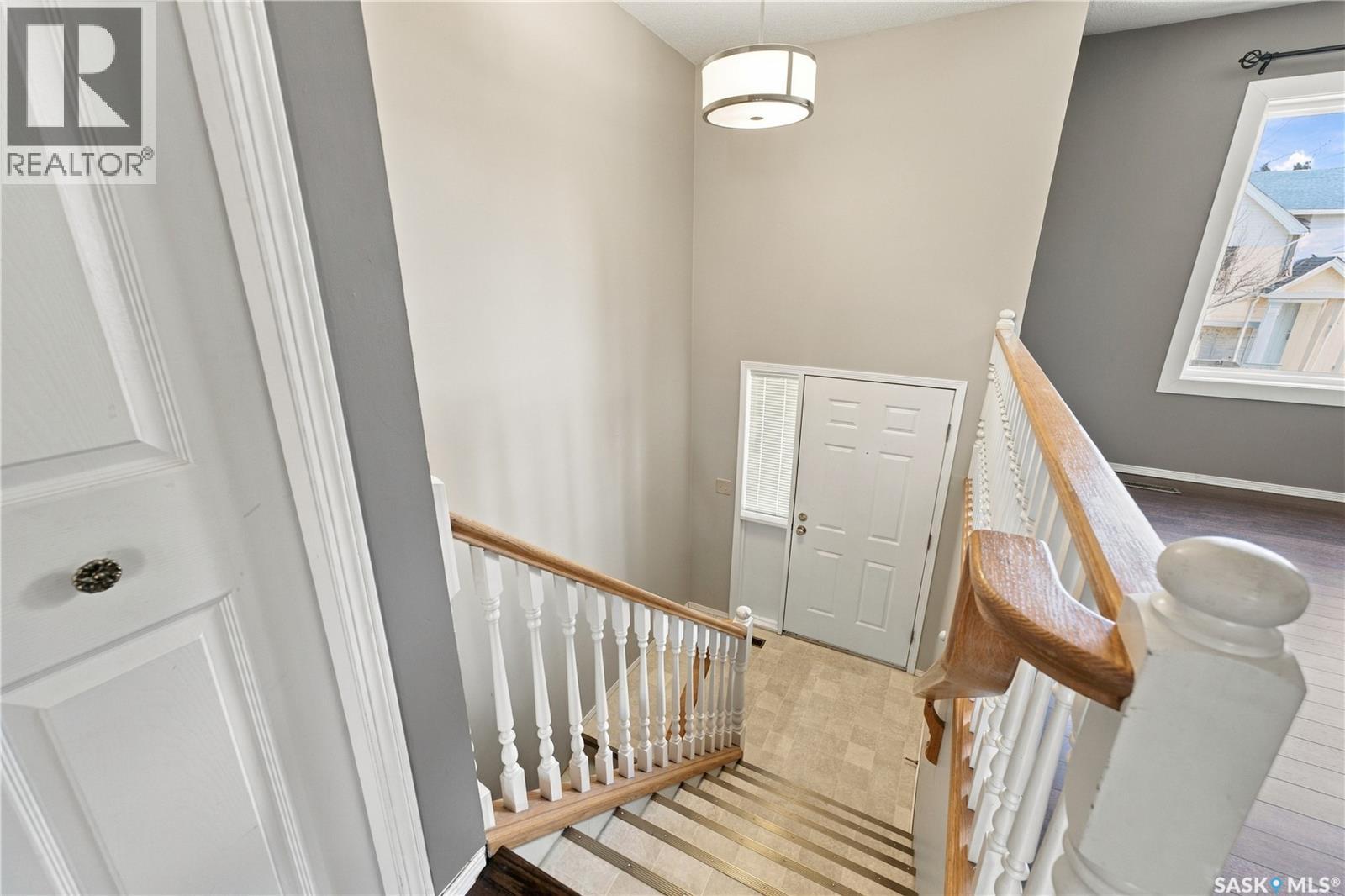 305 610 Perehudoff Crescent, Saskatoon, Saskatchewan  S7N 4H5 - Photo 3 - SK051541
