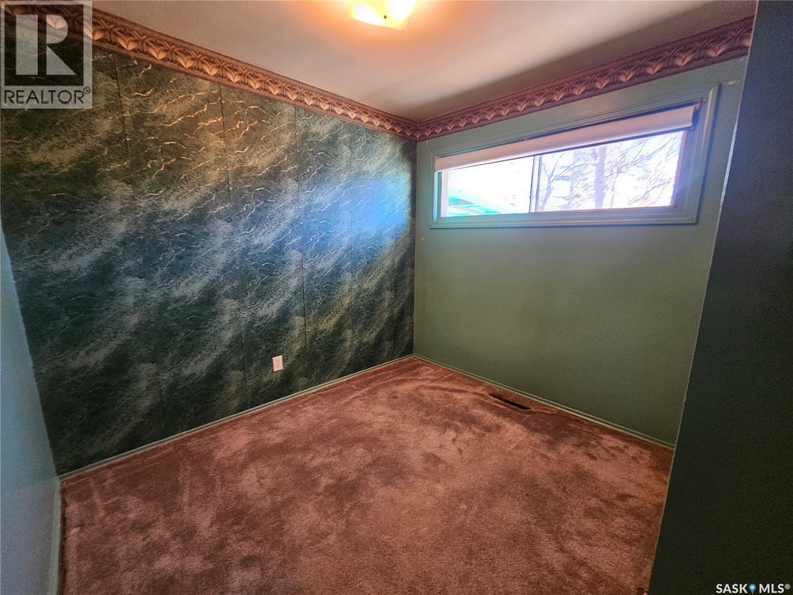 870 11th Avenue Ne, Swift Current, Saskatchewan  S9H 2V4 - Photo 18 - SK051499