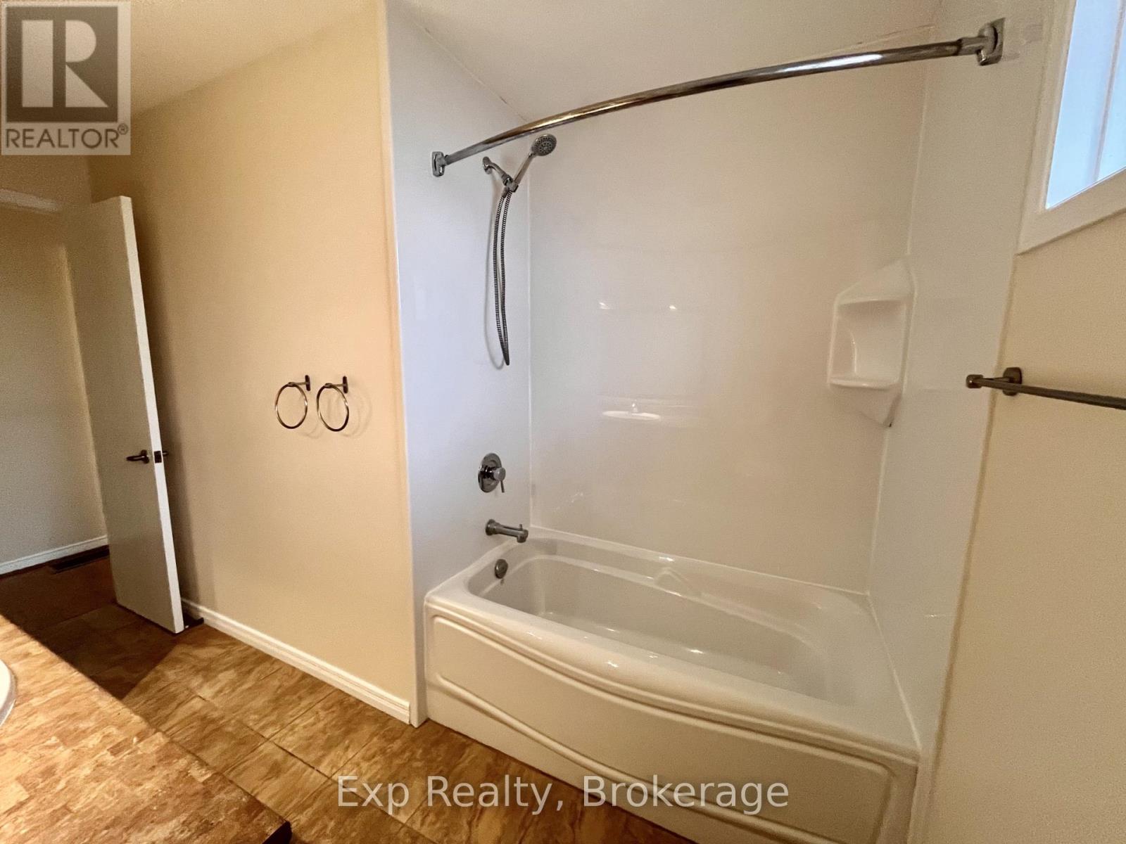 27 Loraine Avenue, Quinte West, Ontario  K8V 6R4 - Photo 15 - X14098492