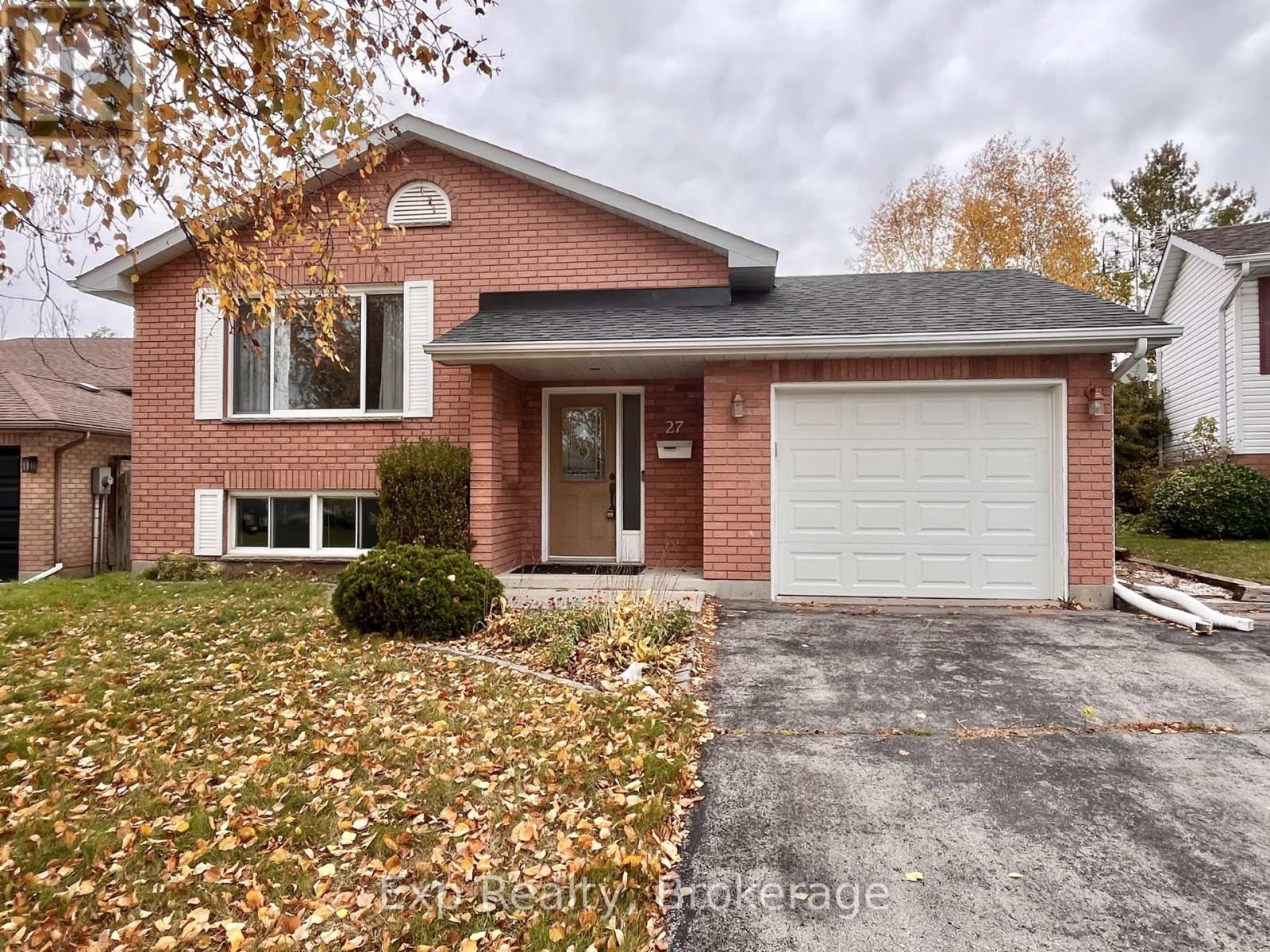 27 Loraine Avenue, Quinte West, Ontario  K8V 6R4 - Photo 2 - X14098492