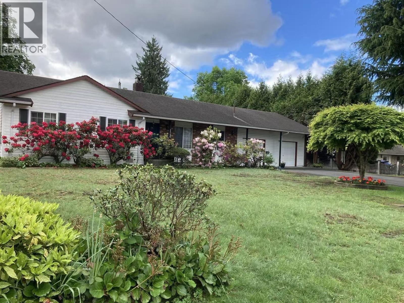20150 Patterson Avenue, Maple Ridge, British Columbia  V2X 2P4 - Photo 1 - R3176880