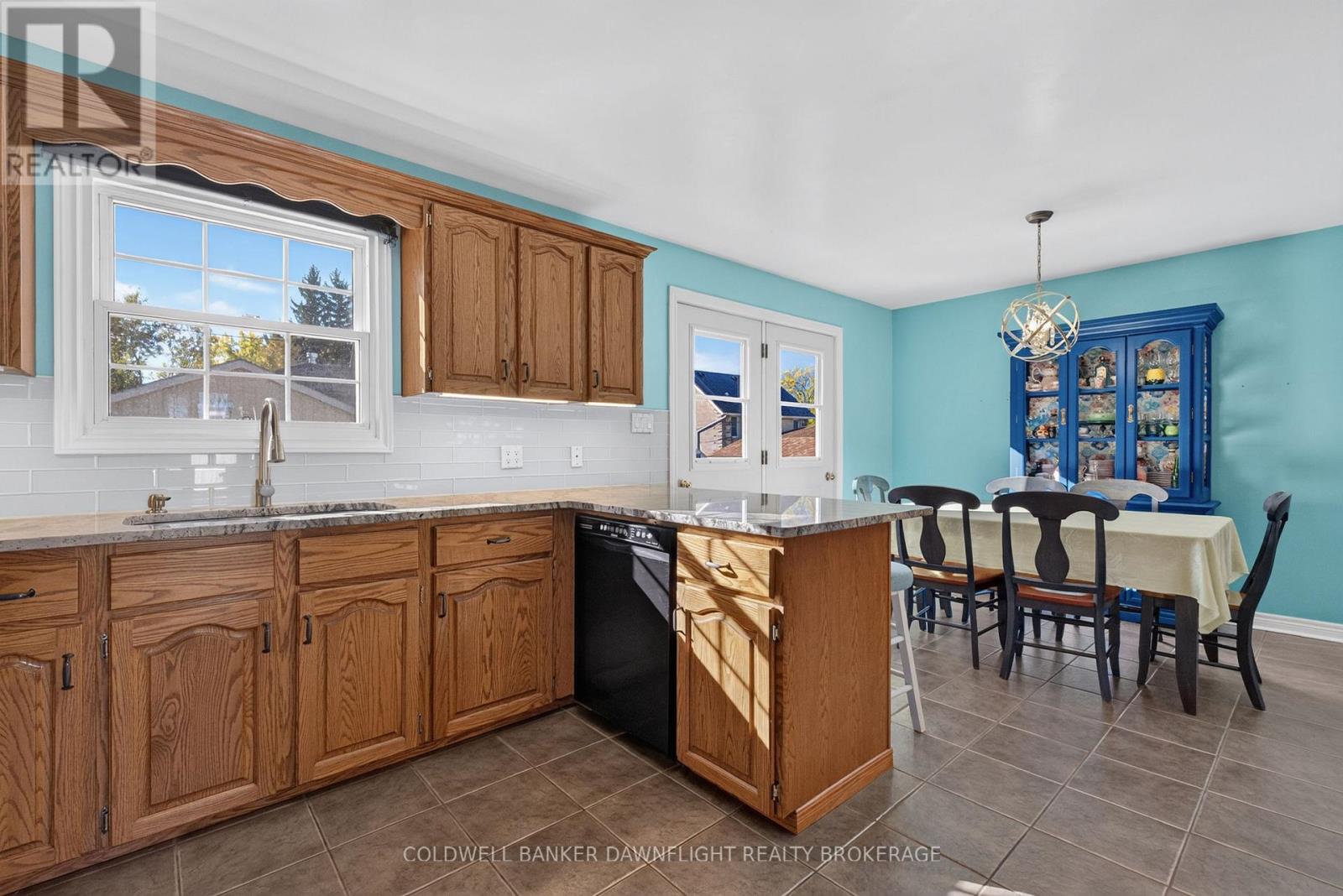 11 Hill Street, South Huron, Ontario  N0M 1S1 - Photo 8 - X14098518