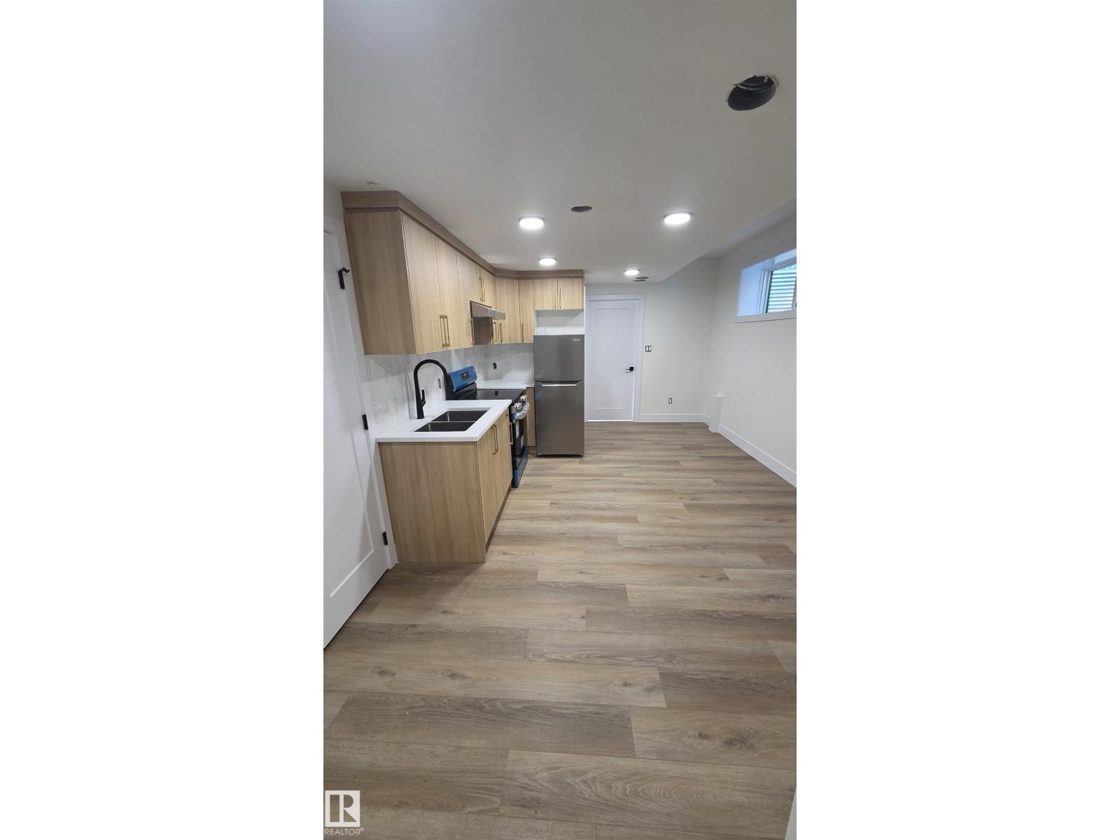 14610 85 AV NW