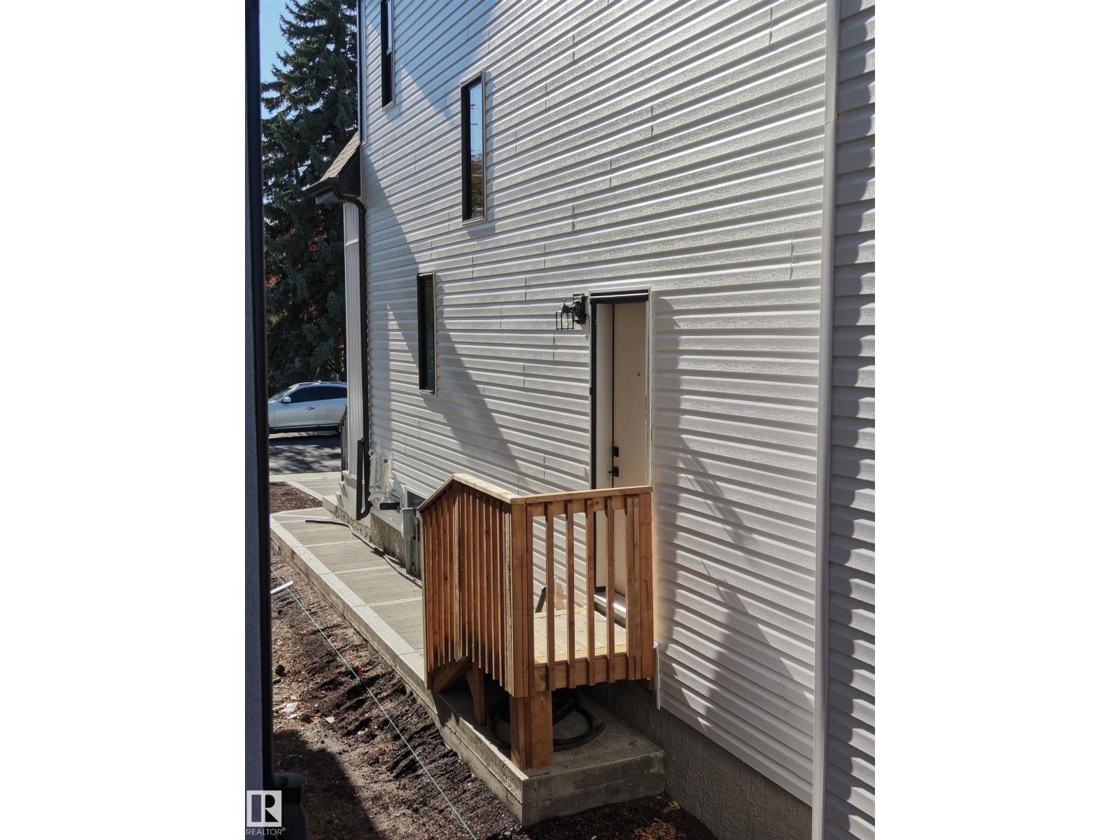 14610 85 AV NW