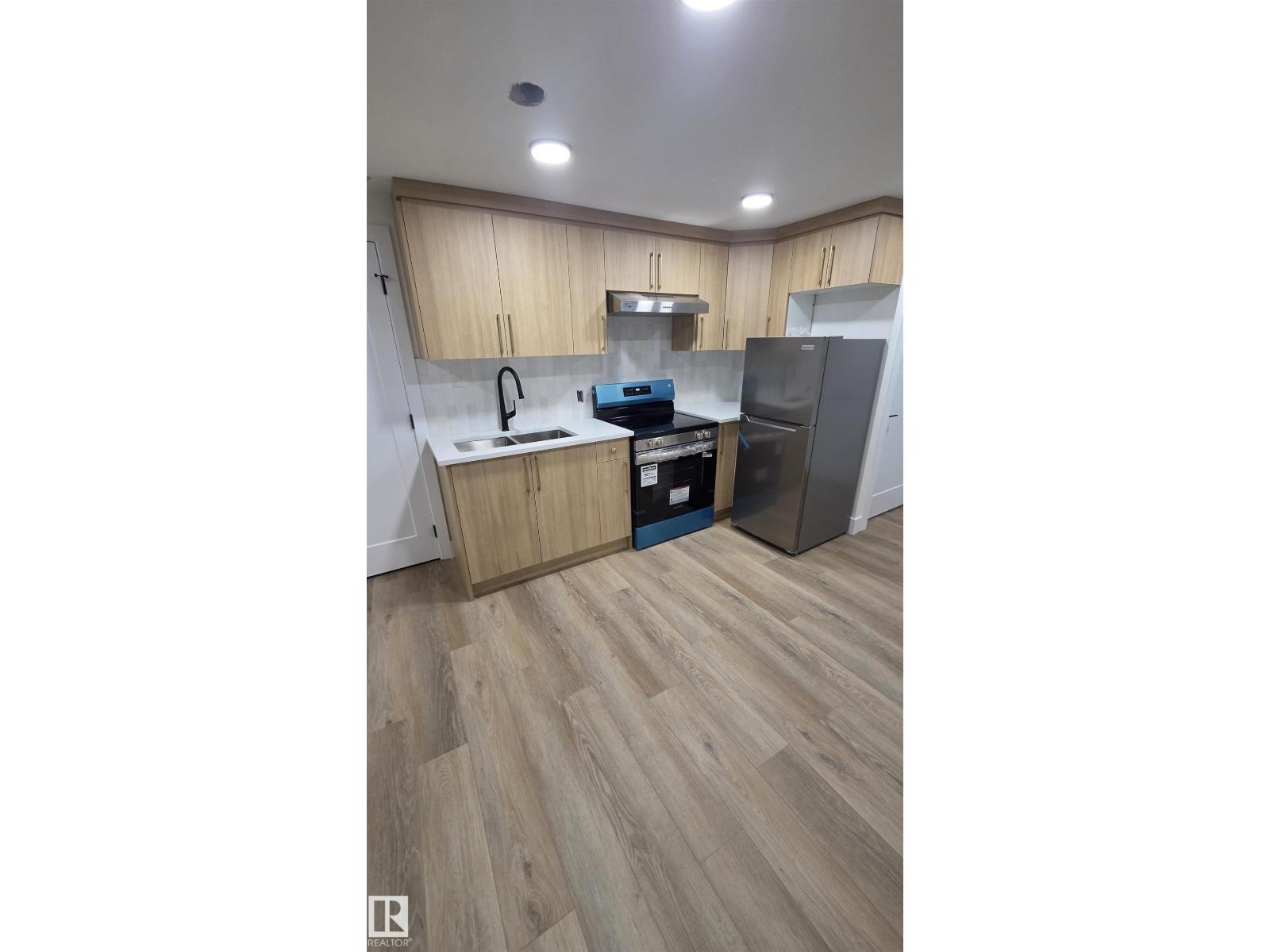 14610 85 AV NW