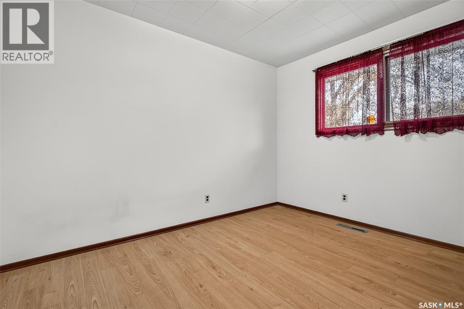842 Grandview Street W, Moose Jaw, Saskatchewan  S6H 5L8 - Photo 27 - SK051408