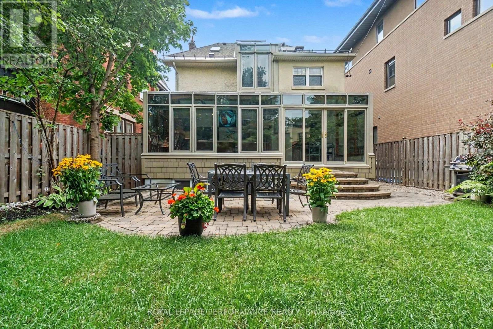 171 Powell Avenue, Ottawa, Ontario  K1S 2A2 - Photo 3 - X14098592