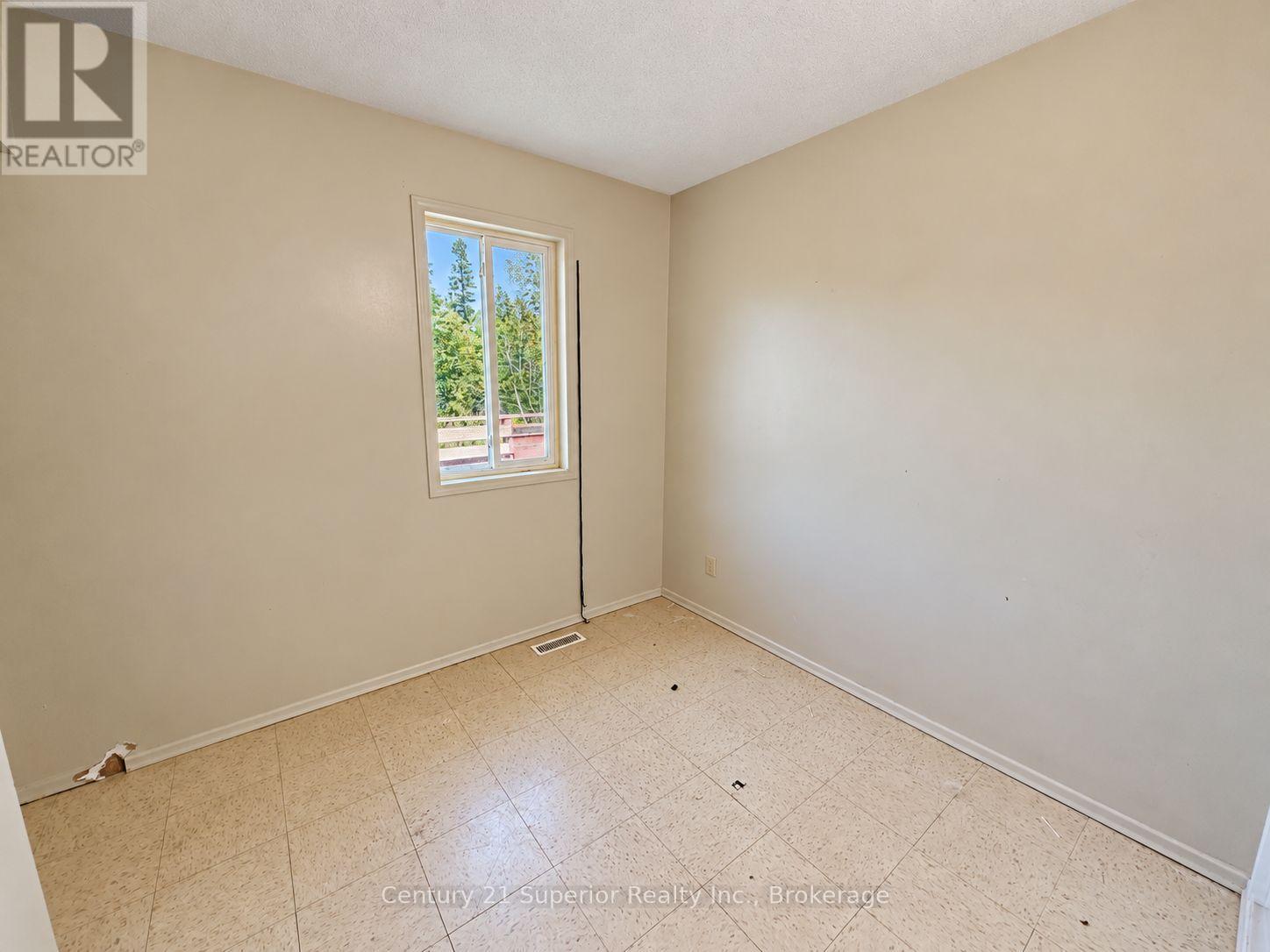 107 Simon Street, Schreiber, Ontario  P0T 2S0 - Photo 18 - X14098436