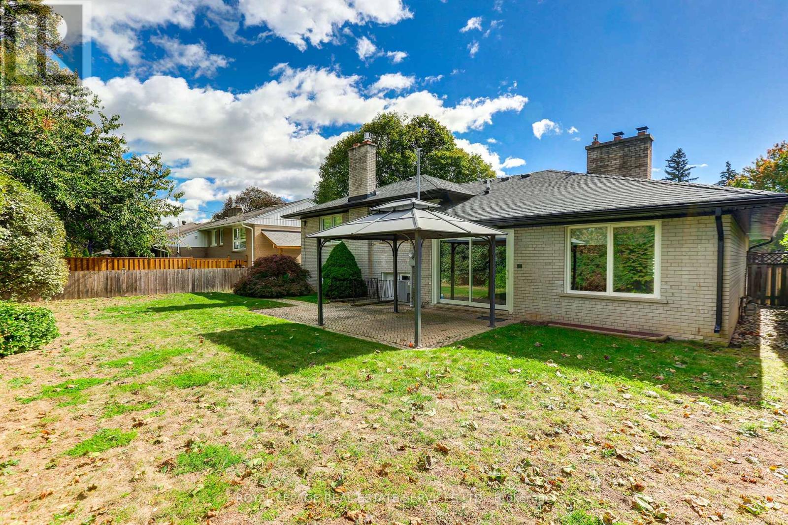 75 Ravensbourne Crescent, Toronto, Ontario  M9A 2B1 - Photo 45 - W13885812