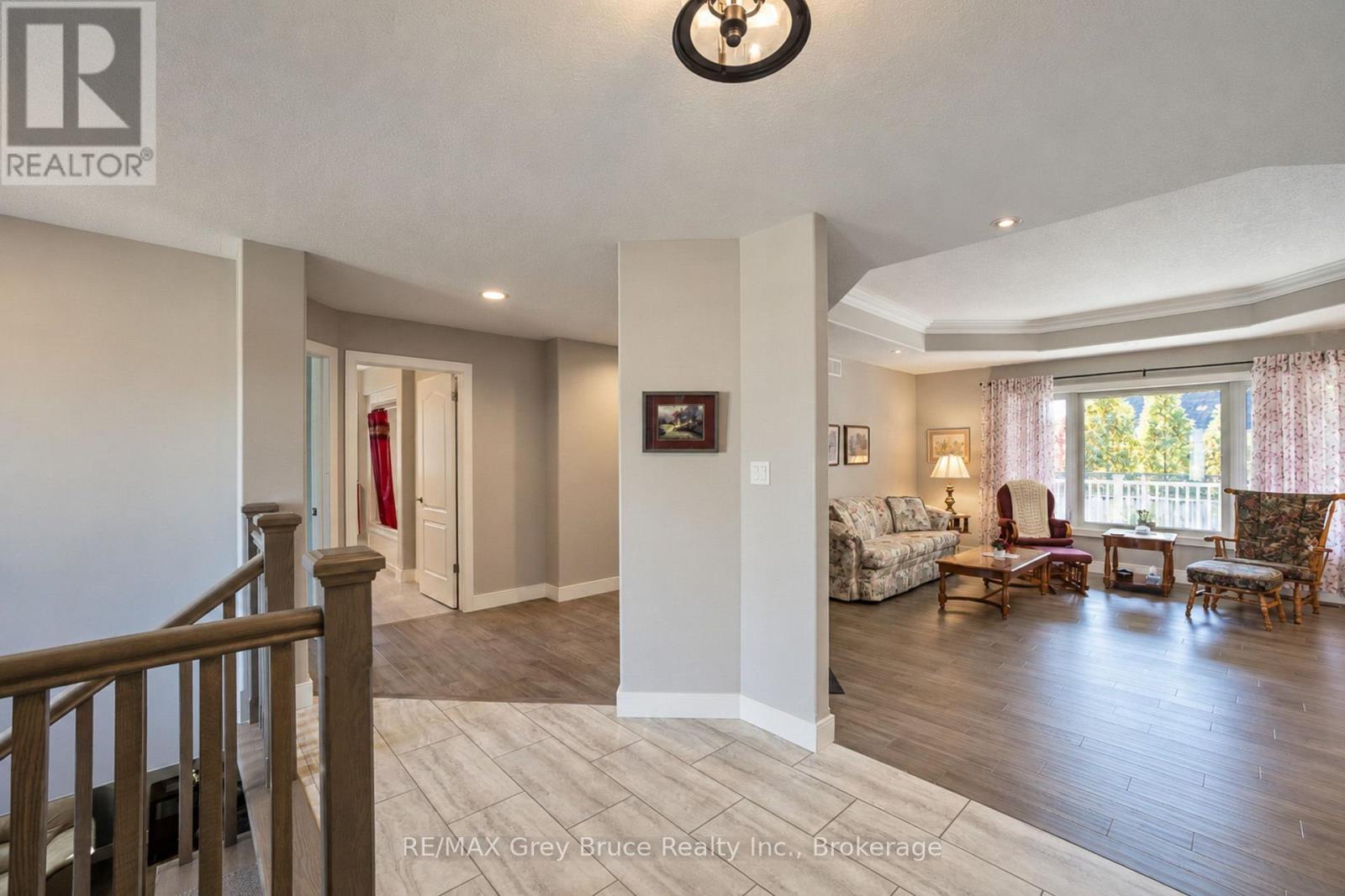 397 3rd Street S, Hanover, Ontario  N4N 1B4 - Photo 11 - X14098582
