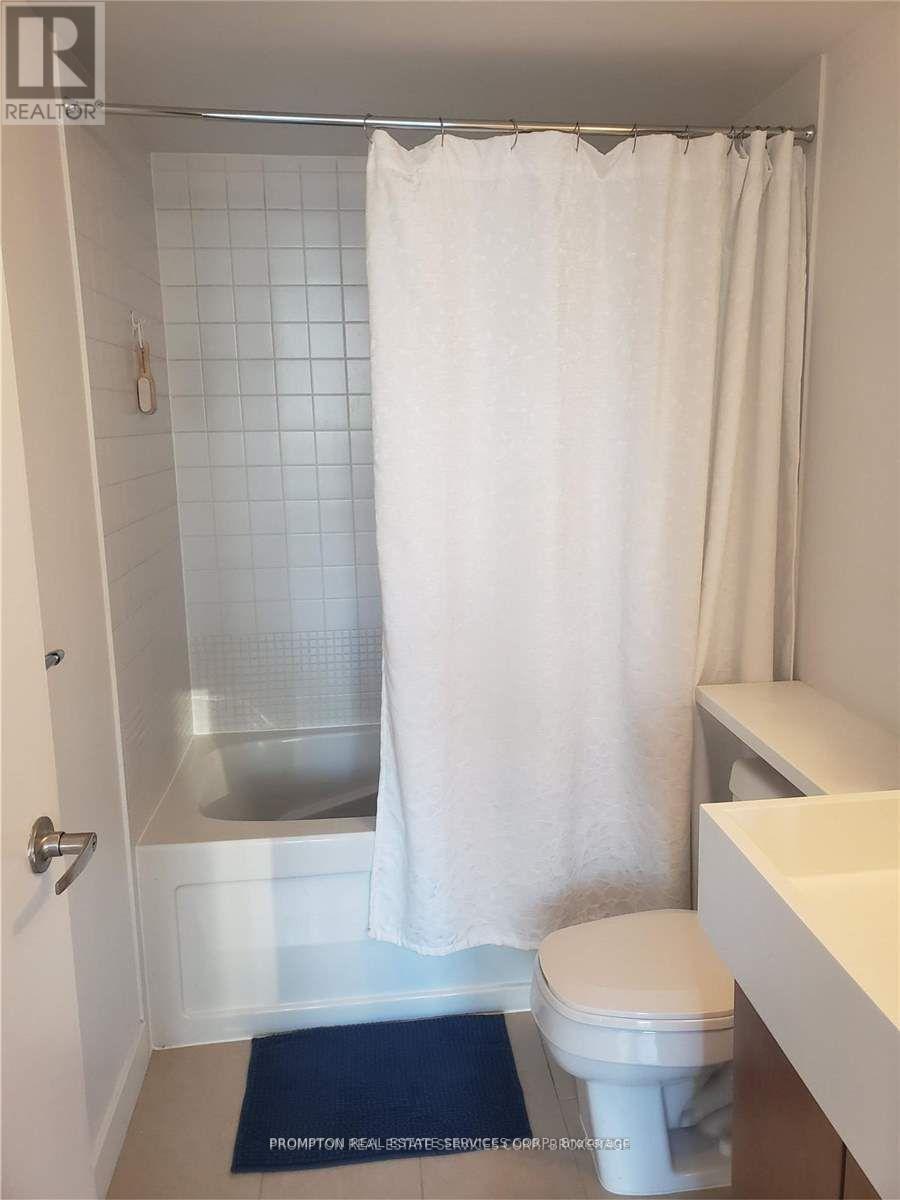 817 - 15 Brunel Court, Toronto, Ontario  M5V 3Y6 - Photo 13 - C14098460