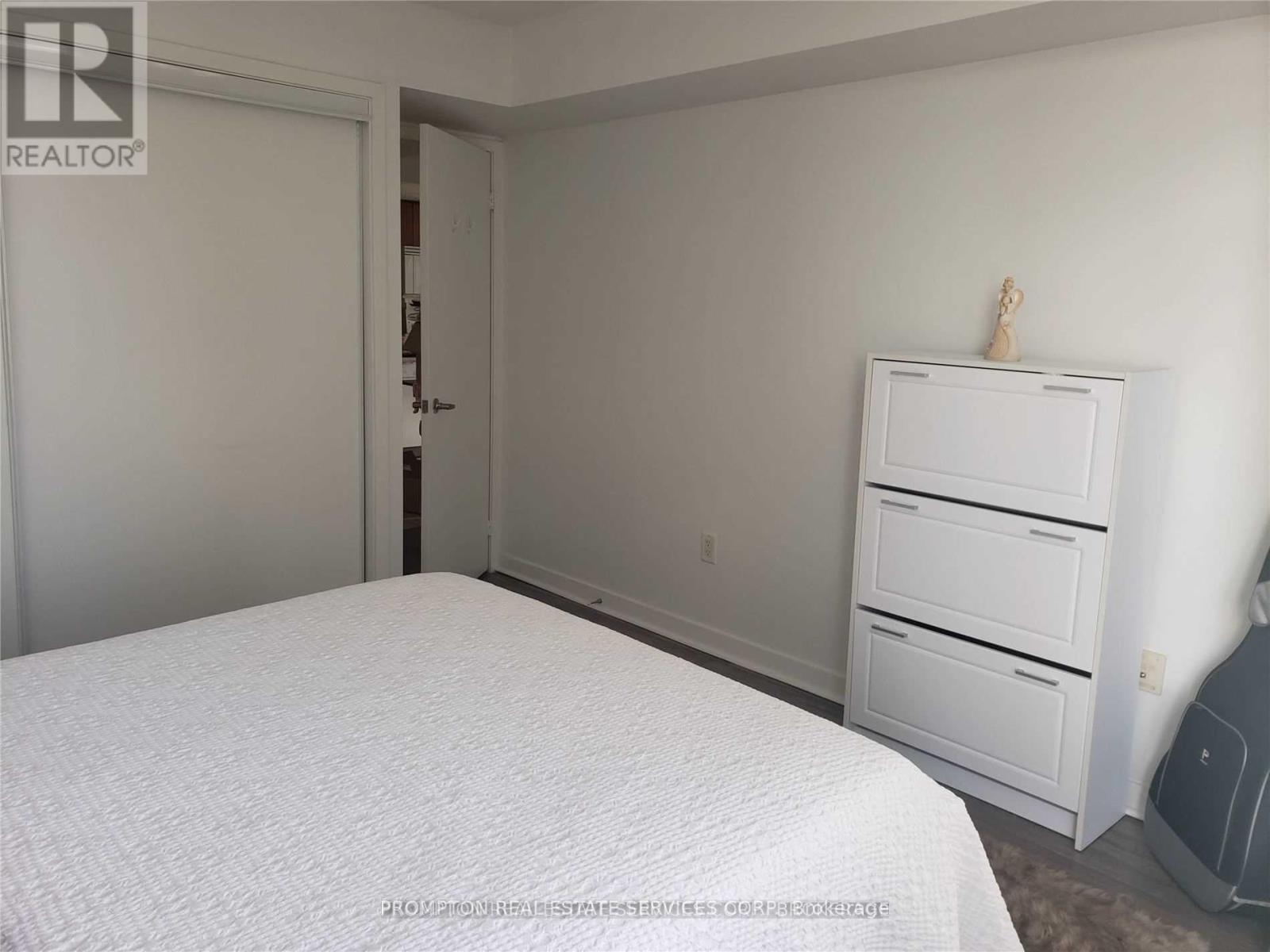 817 - 15 Brunel Court, Toronto, Ontario  M5V 3Y6 - Photo 7 - C14098460