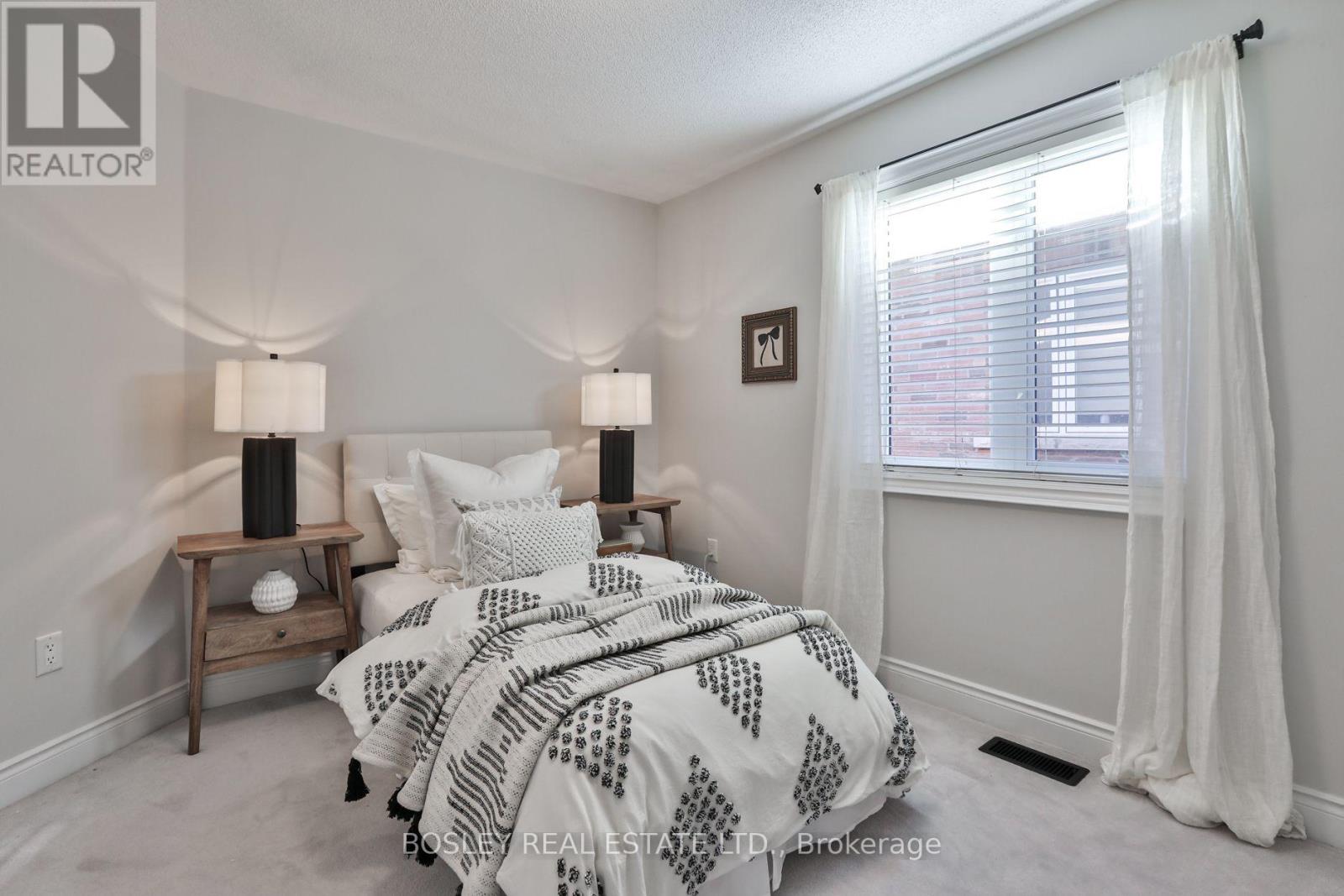 12 A Preakness Drive, Toronto, Ontario  M3B 3S1 - Photo 29 - C14098494