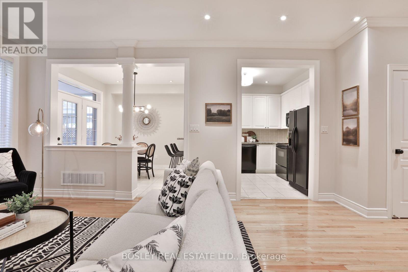 12 A Preakness Drive, Toronto, Ontario  M3B 3S1 - Photo 8 - C14098494