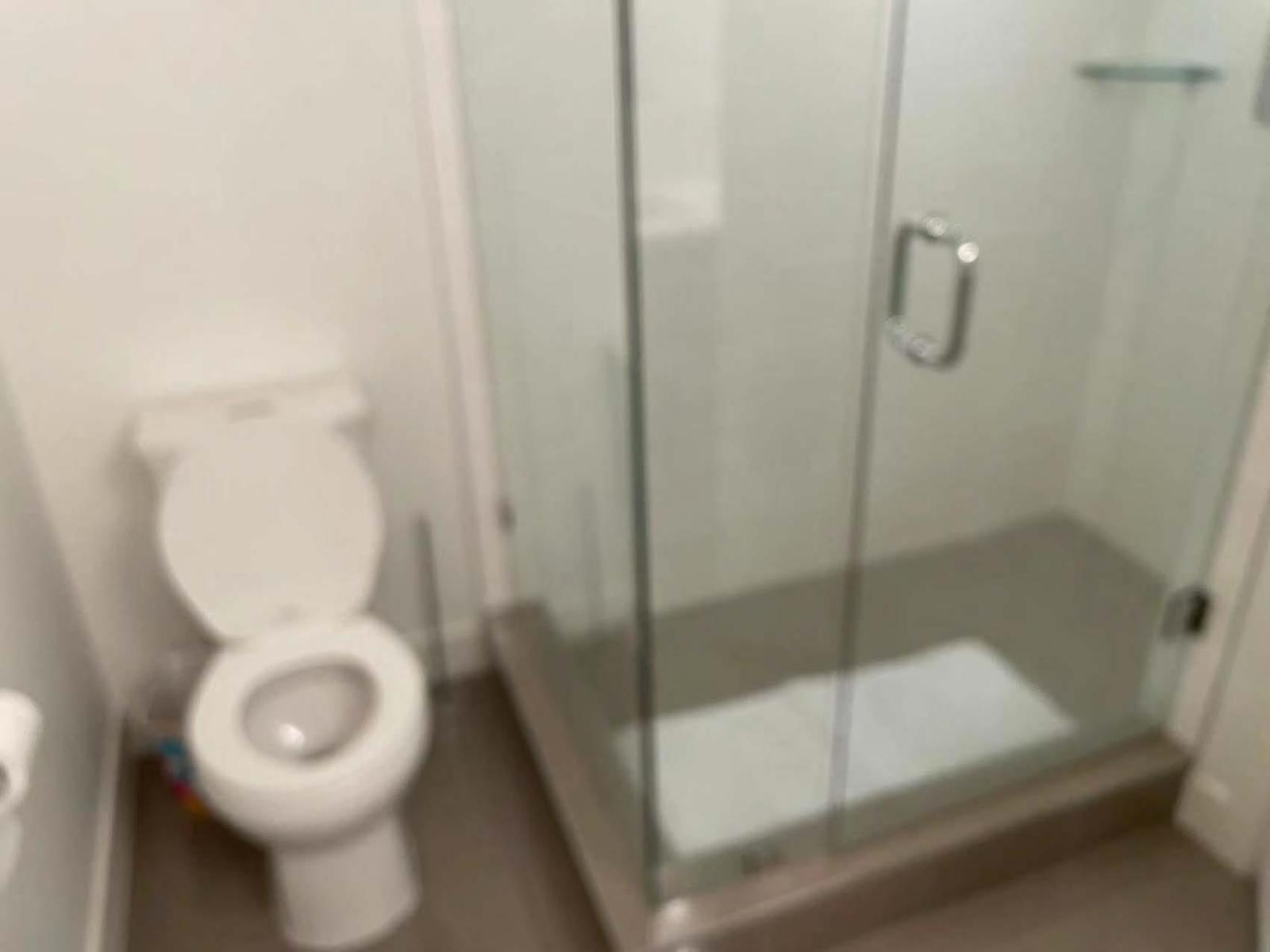2** 13931 FRASER HIGHWAY