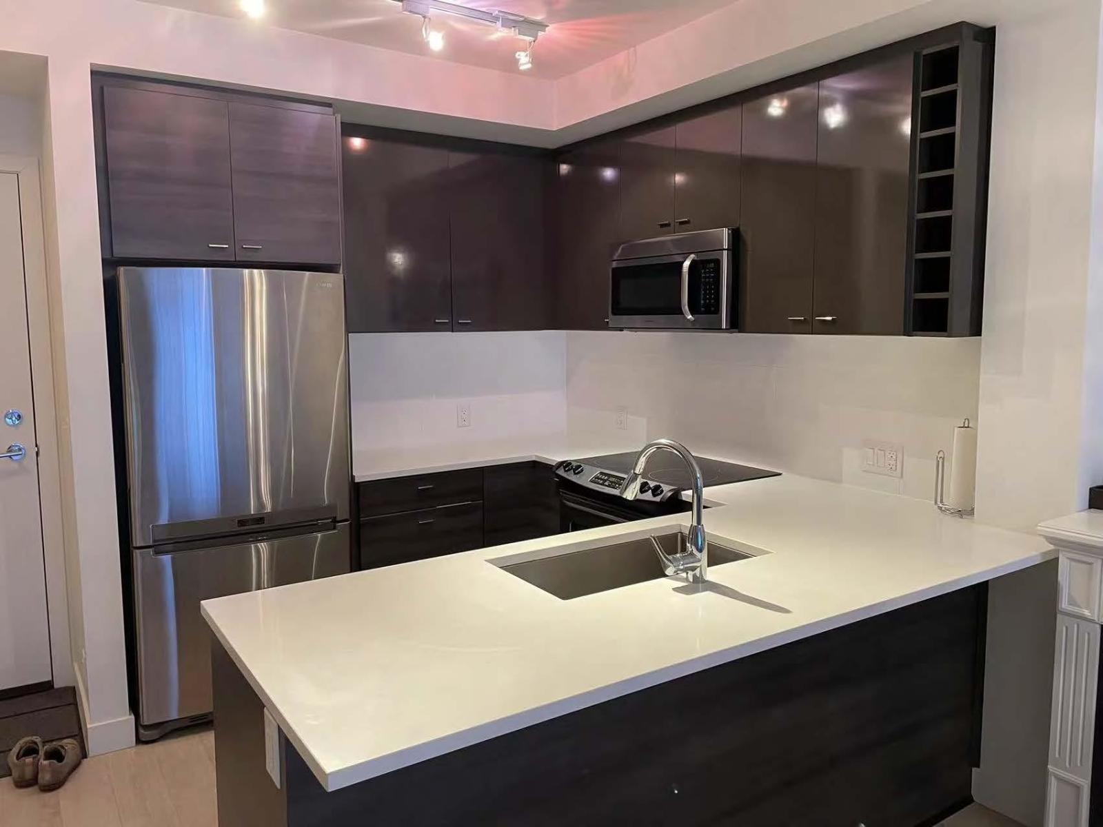 2** 13931 FRASER HIGHWAY