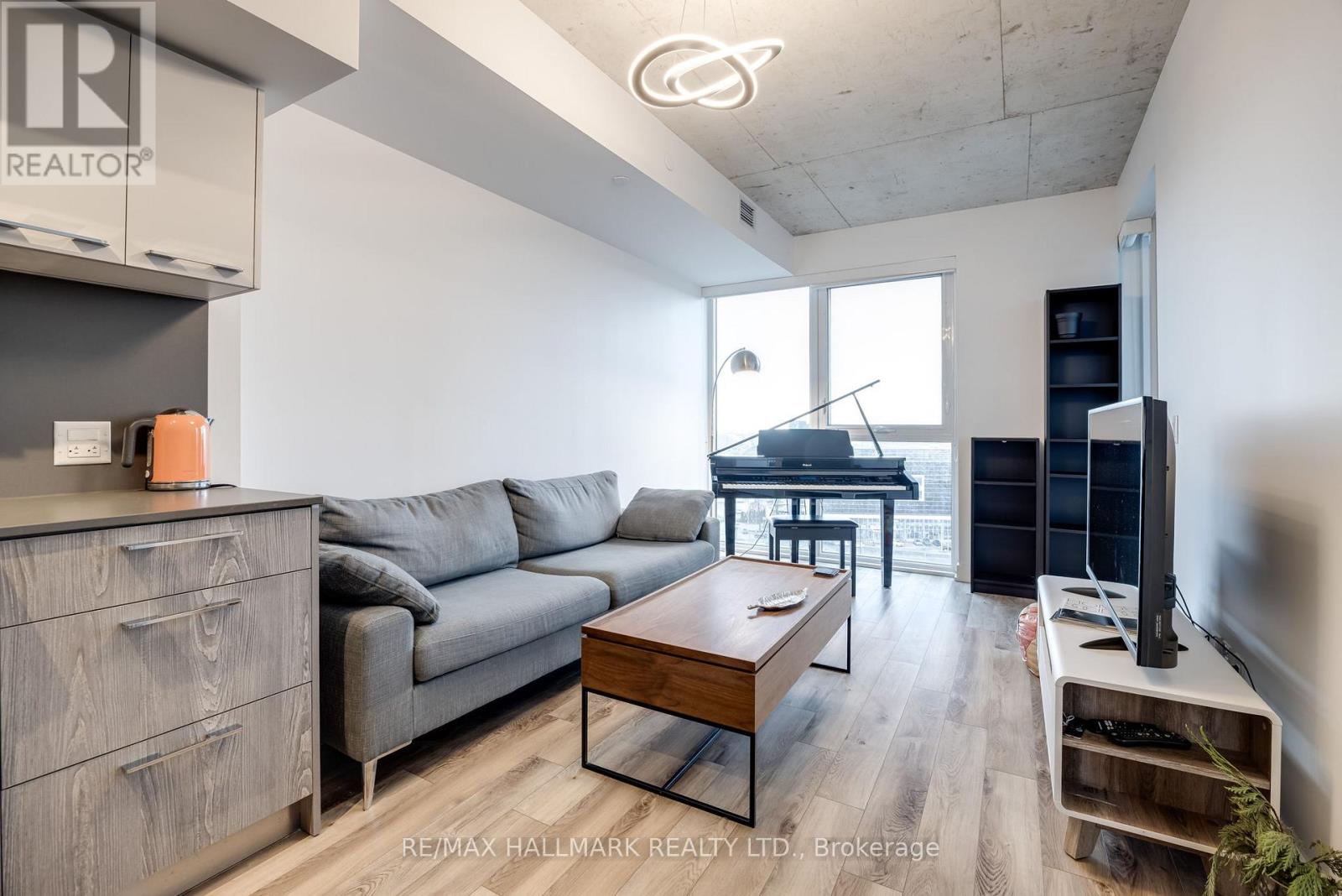 1106 - 15 Baseball Place, Toronto, Ontario M4M 0E6 - Photo 2 - E14098380