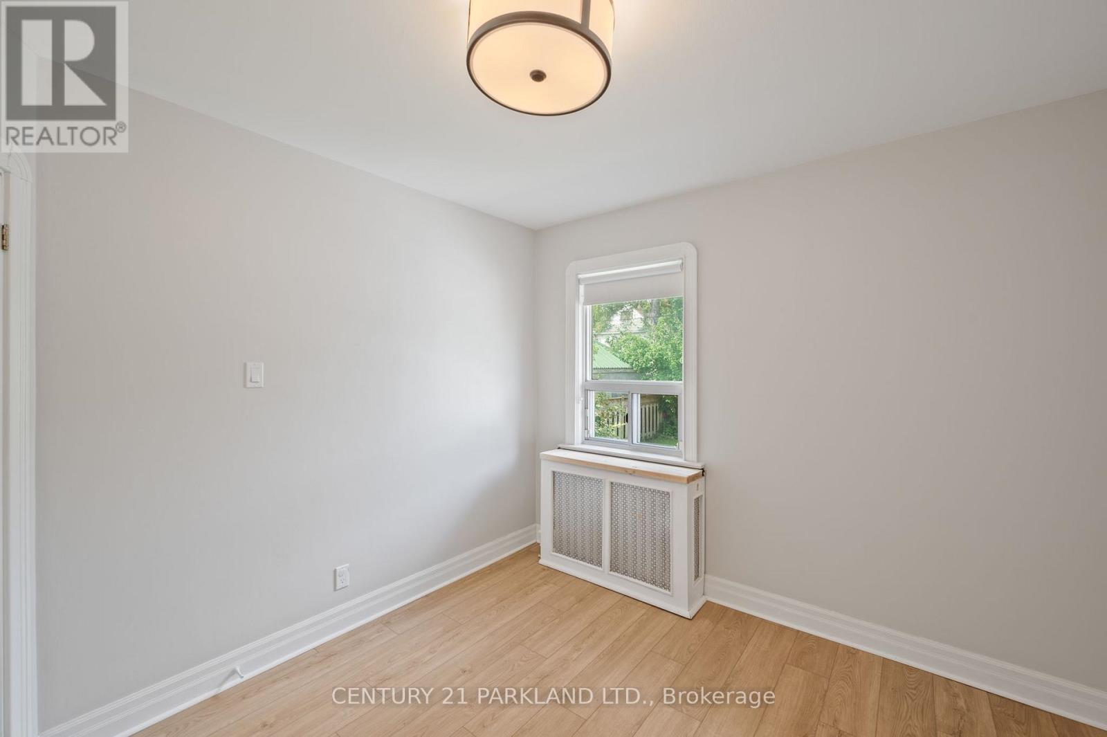 6 Roblin Avenue, Toronto, Ontario M4C 3P8 - Photo 21 - E14098444