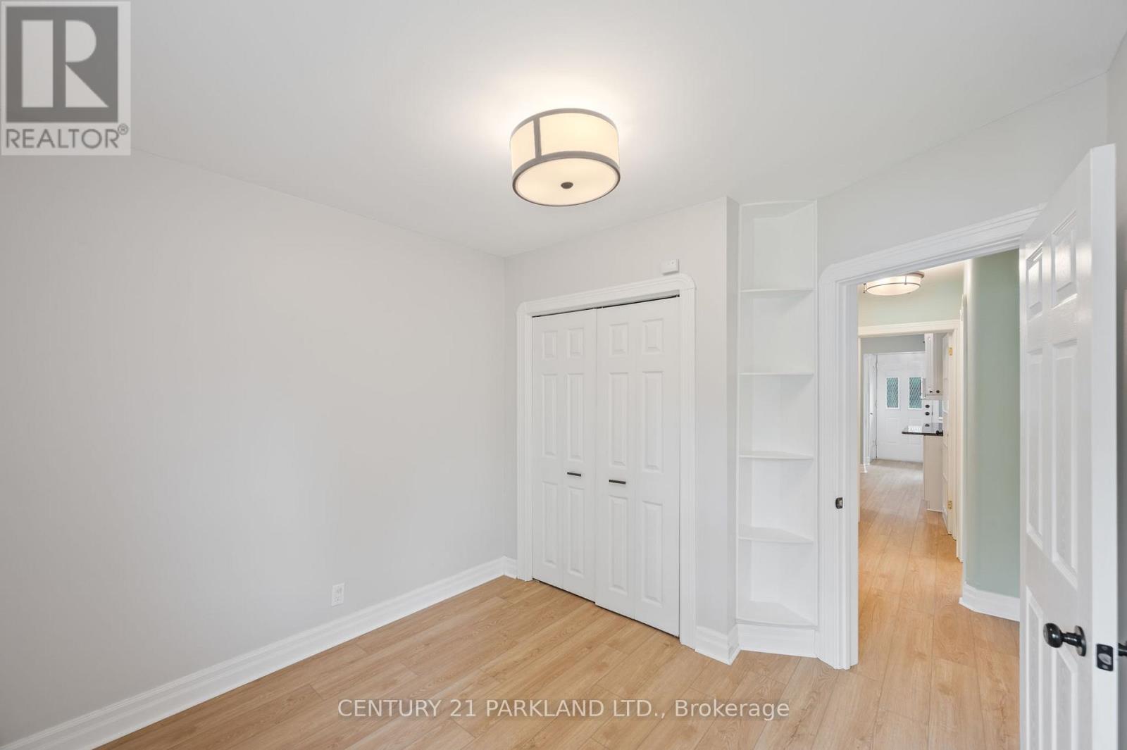 6 Roblin Avenue, Toronto, Ontario M4C 3P8 - Photo 23 - E14098444