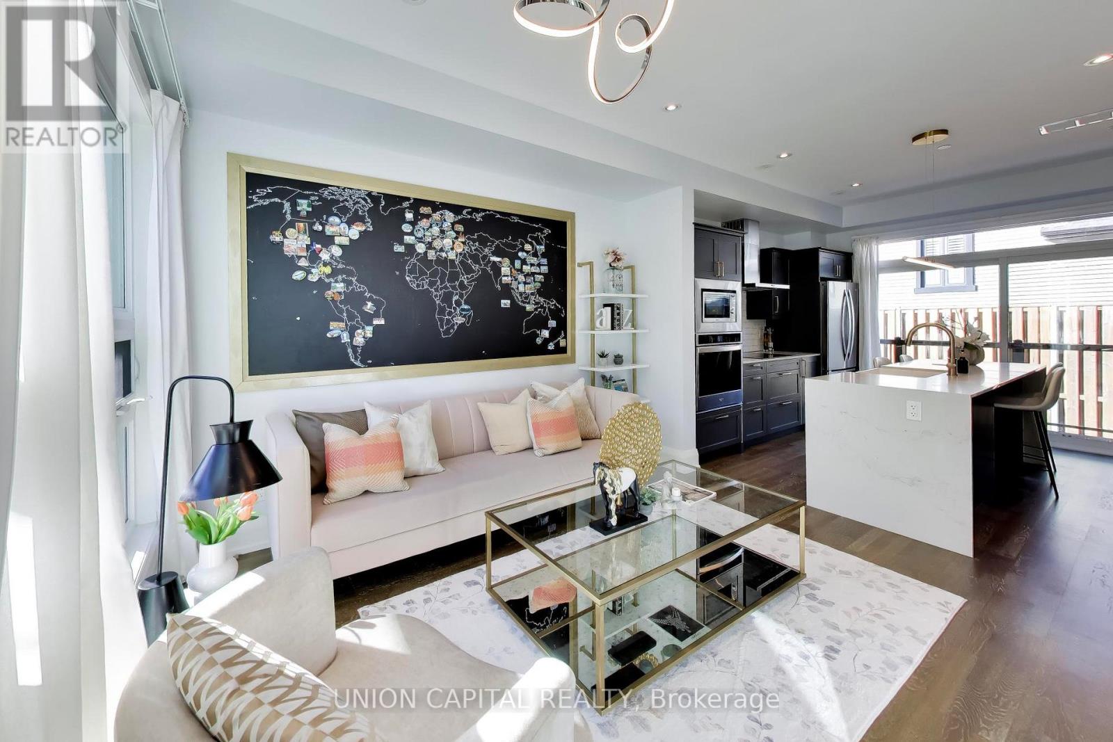 952 Dundas Street E, Toronto, Ontario  M4M 1R3 - Photo 11 - E14098502