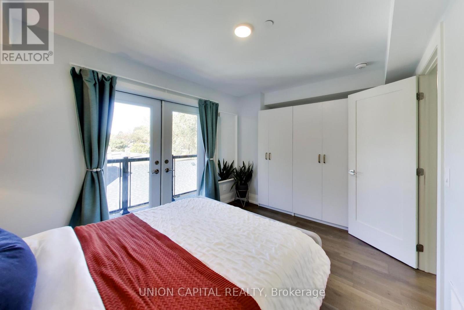952 Dundas Street E, Toronto, Ontario  M4M 1R3 - Photo 24 - E14098502