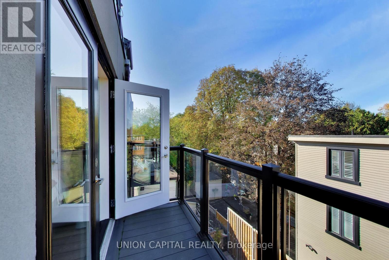 952 Dundas Street E, Toronto, Ontario  M4M 1R3 - Photo 28 - E14098502