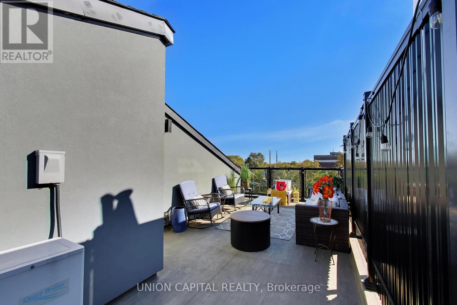 952 Dundas Street E, Toronto, Ontario  M4M 1R3 - Photo 30 - E14098502