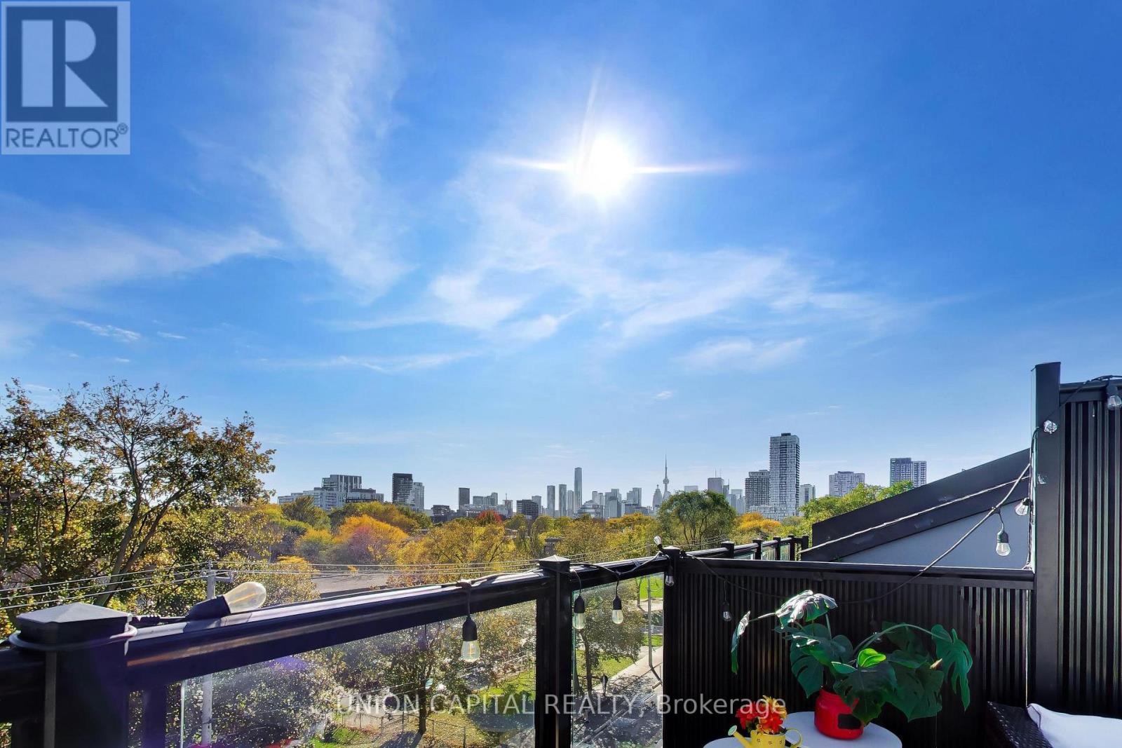 952 Dundas Street E, Toronto, Ontario  M4M 1R3 - Photo 34 - E14098502