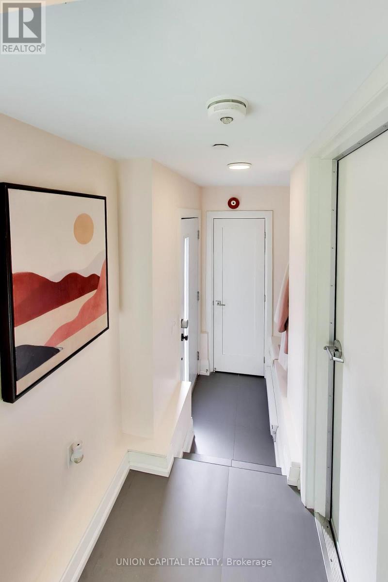 952 Dundas Street E, Toronto, Ontario  M4M 1R3 - Photo 7 - E14098502