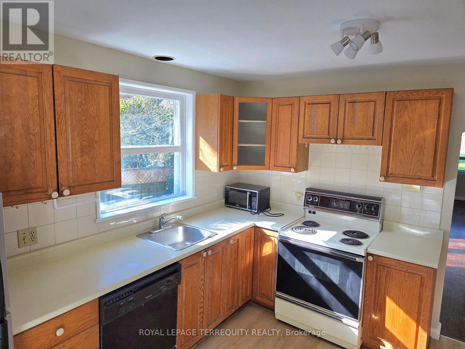 107 CLIFFCREST DRIVE