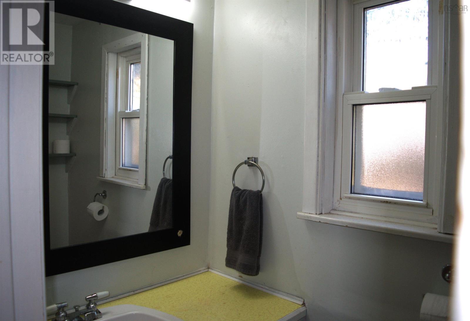 54 Centre Street, Truro, Nova Scotia  B2N 2K1 - Photo 33 - 202626236