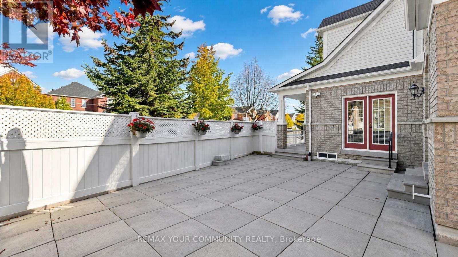 45 Manorwood Drive, Markham, Ontario  L6C 2T5 - Photo 42 - N14098456