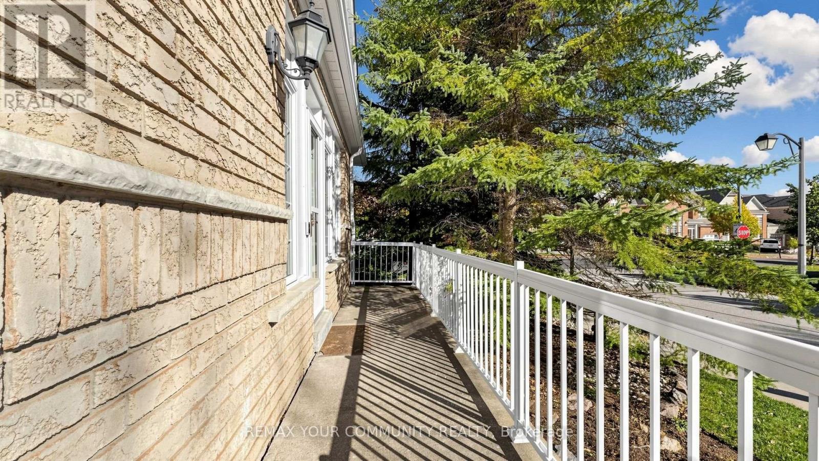45 Manorwood Drive, Markham, Ontario  L6C 2T5 - Photo 44 - N14098456