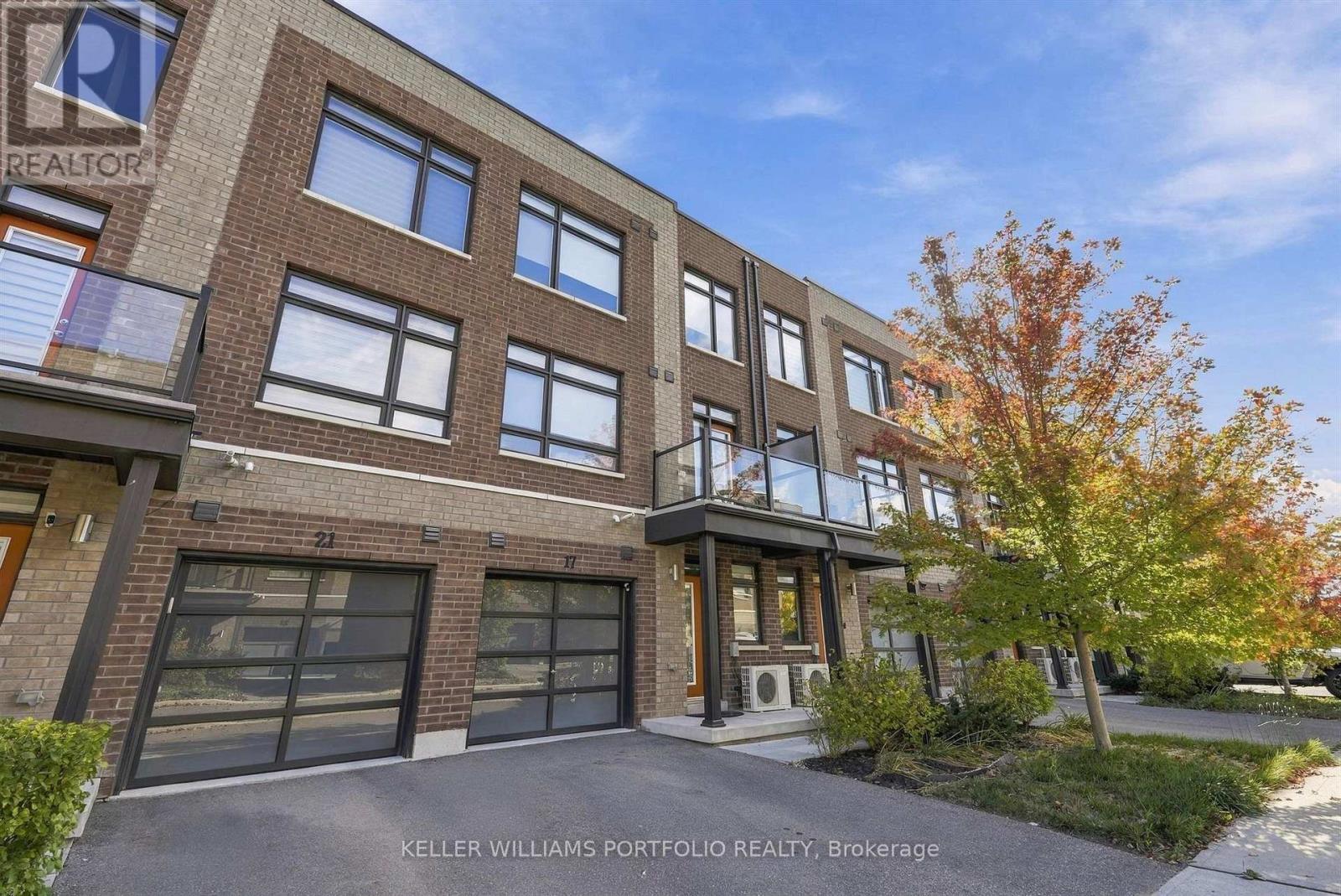 17 Hearne Street, Vaughan, Ontario  L4L 0L9 - Photo 4 - N14098504