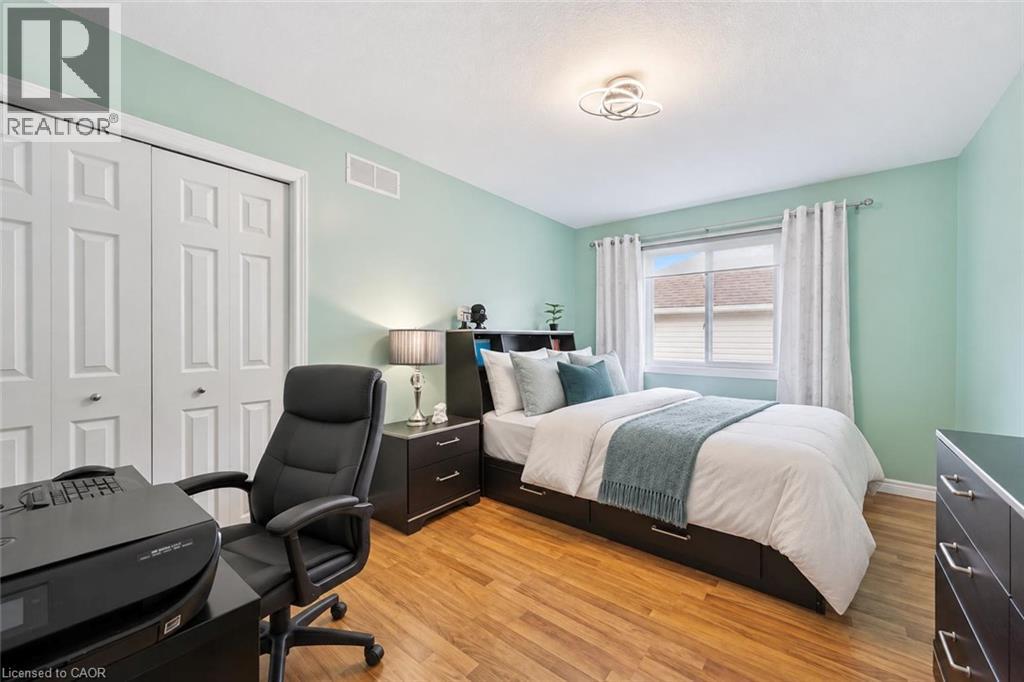 33 Washburn Drive, Guelph, Ontario  N1E 0B6 - Photo 15 - 40863945