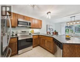 33 WASHBURN Drive, Guelph, Ontario