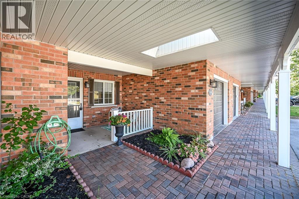 4108 Loganberry Court Unit# 4, Vineland, Ontario  L0R 2C0 - Photo 3 - 40869198