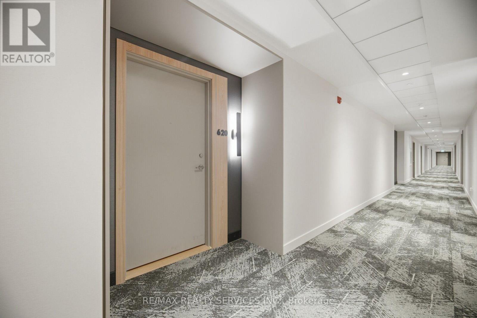 620 - 185 Dunlop Street E, Barrie, Ontario L4M 0M7 - Photo 5 - S14098586