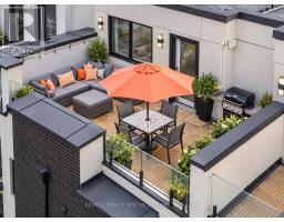 5 - 24 FIELDWAY ROAD, Toronto, Ontario