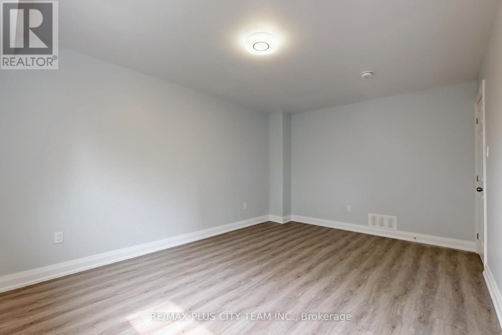 Bsmt - 31 Leacrest Street, Brampton, Ontario  L6S 3K5 - Photo 12 - W14098554