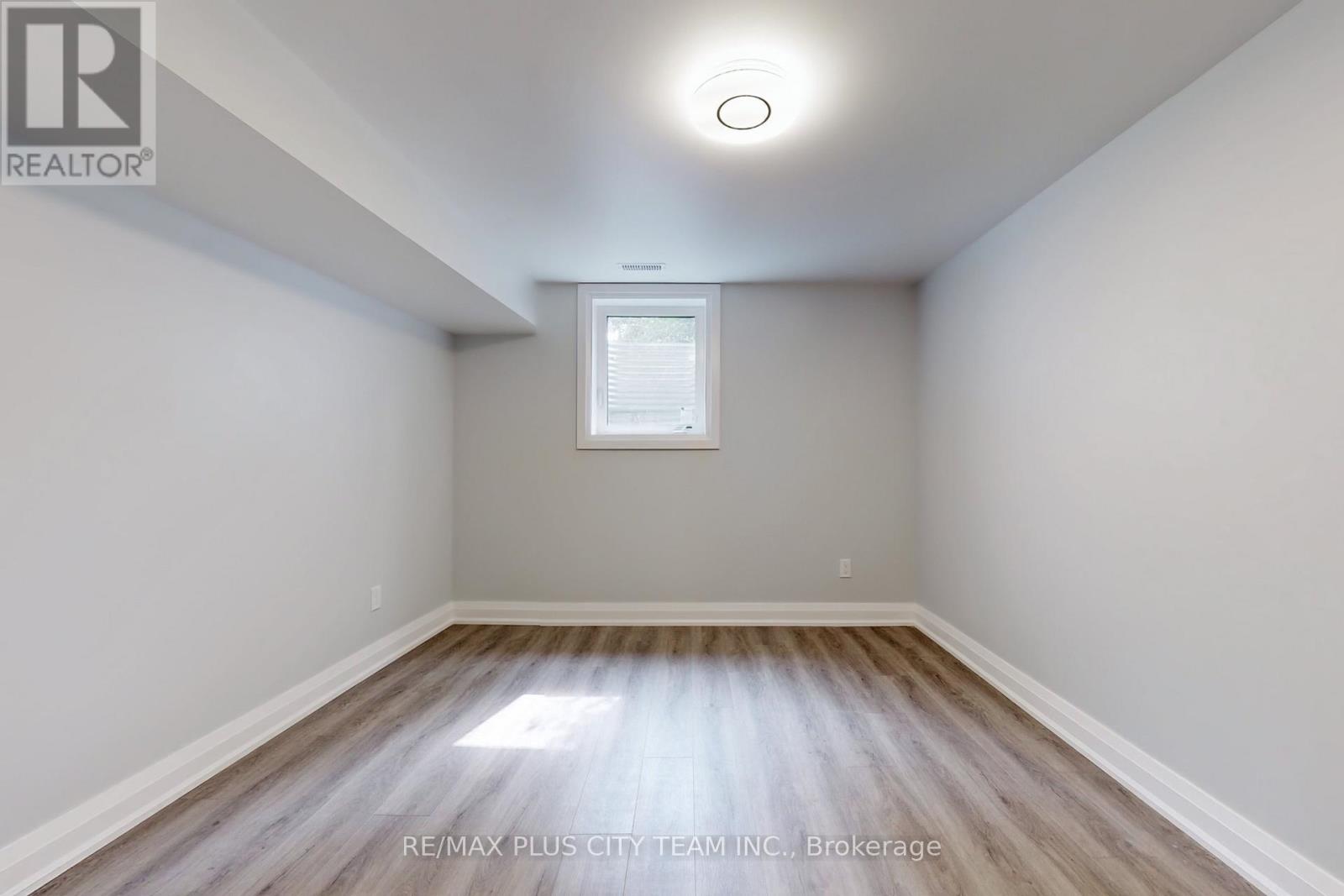 Bsmt - 31 Leacrest Street, Brampton, Ontario  L6S 3K5 - Photo 18 - W14098554