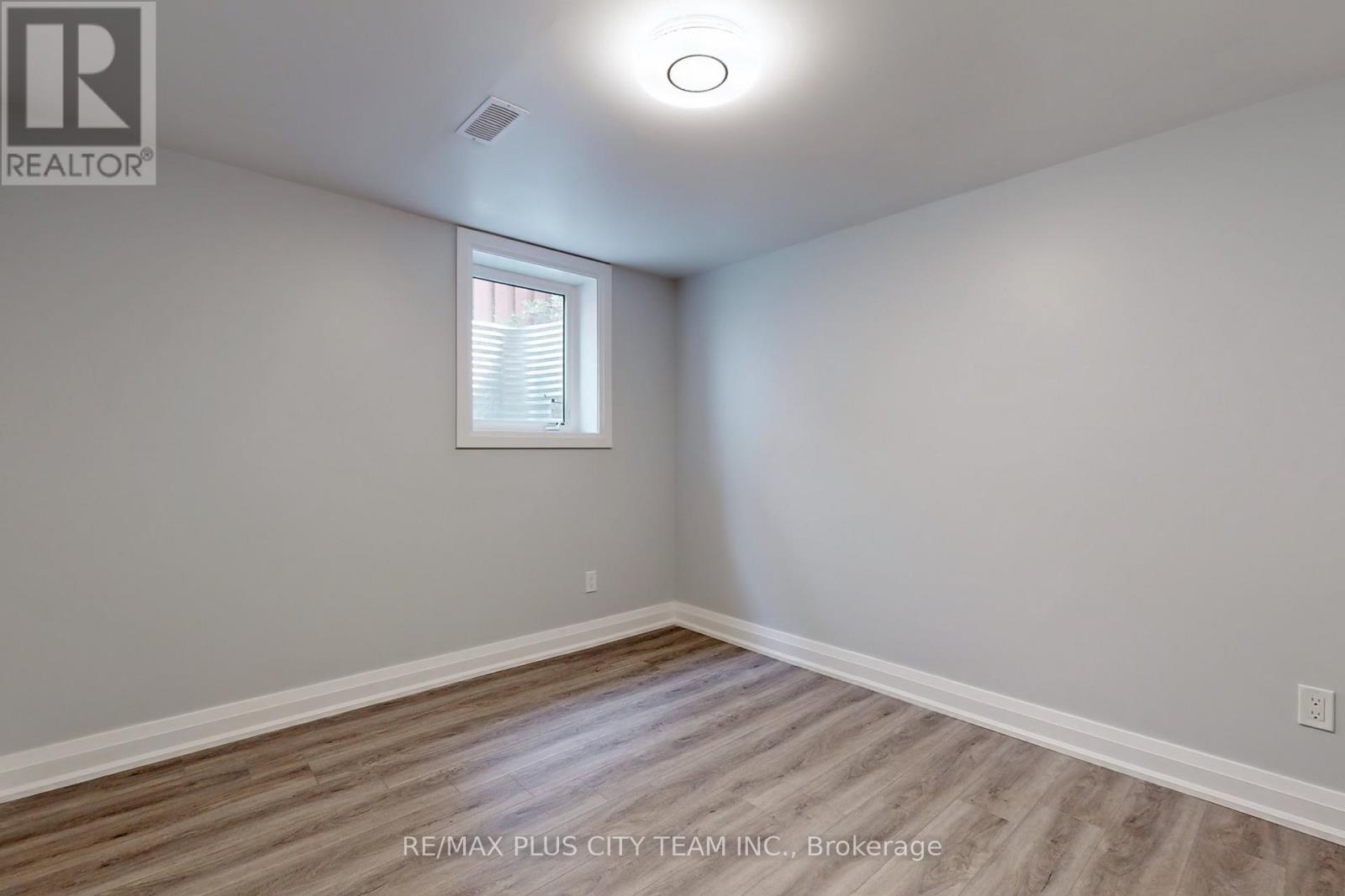 Bsmt - 31 Leacrest Street, Brampton, Ontario  L6S 3K5 - Photo 23 - W14098554