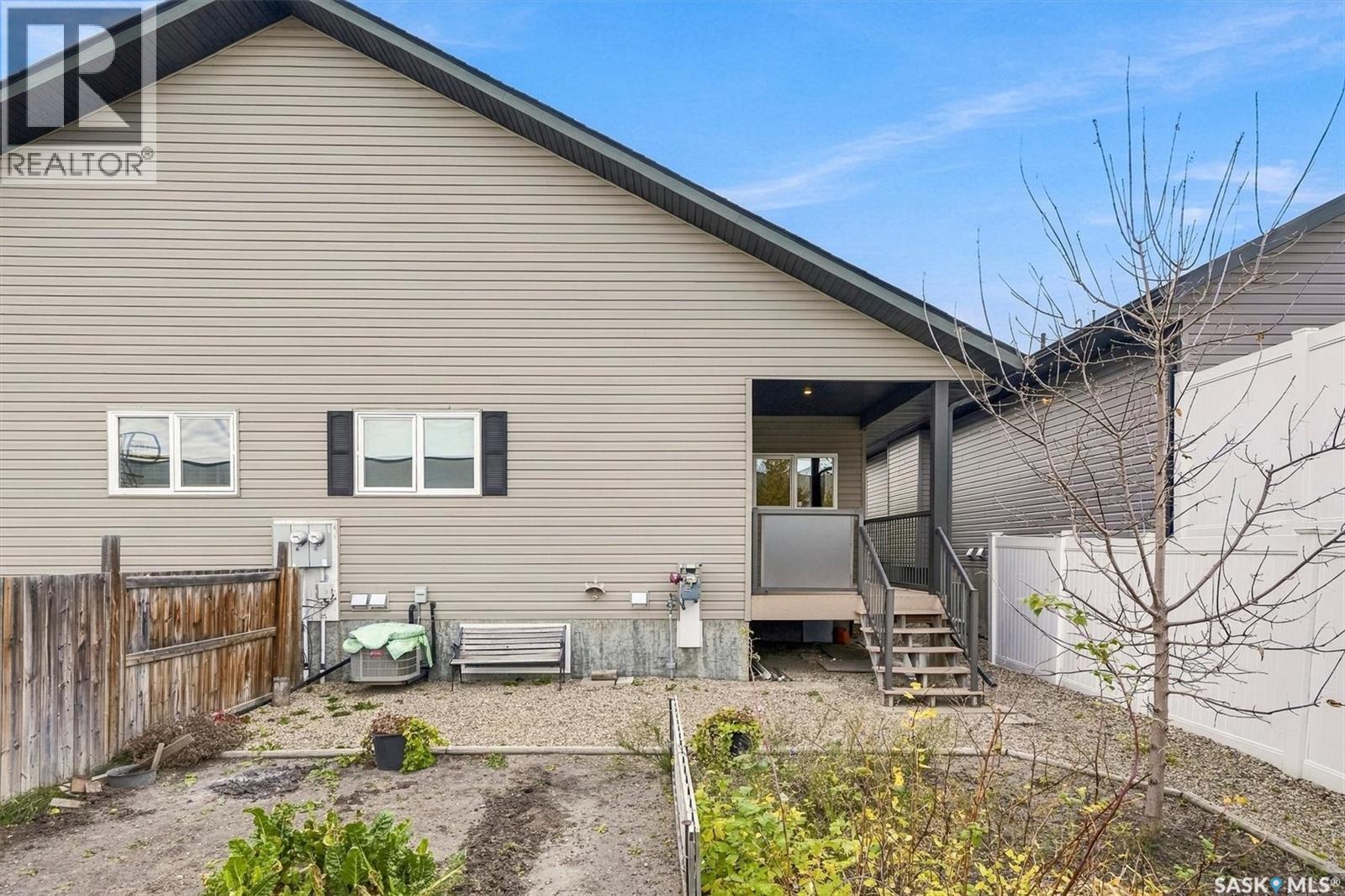 417 Langer Place, Warman, Saskatchewan  S0K 4S1 - Photo 34 - SK051452