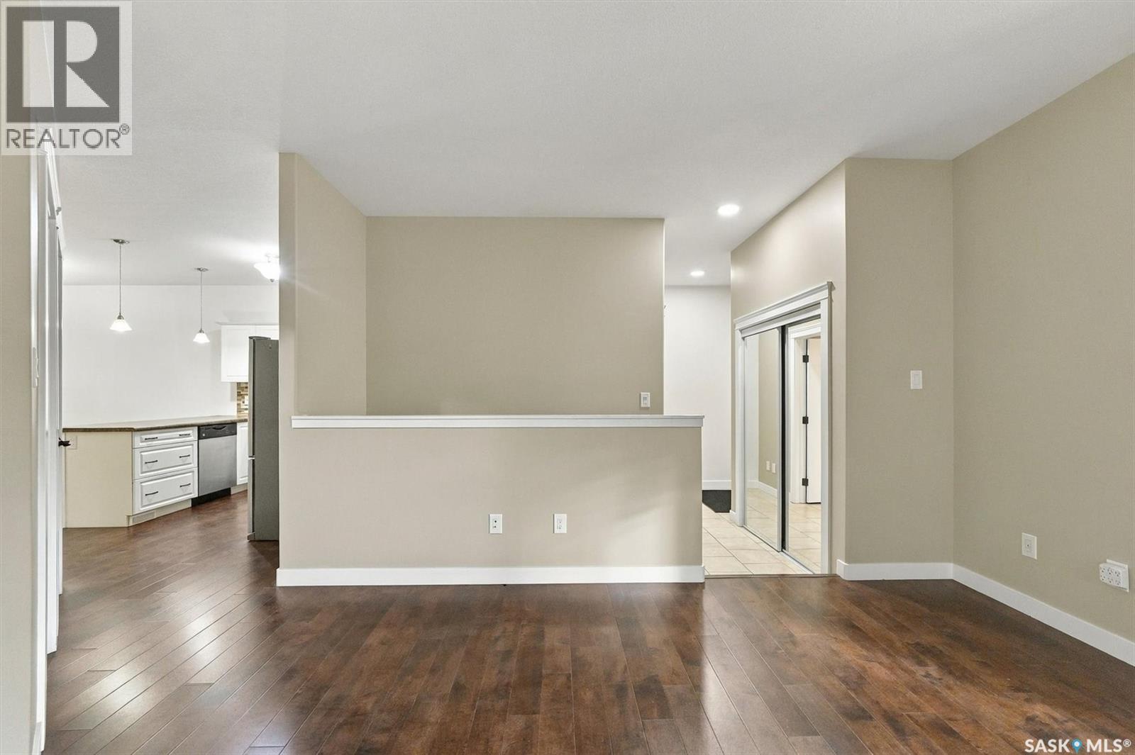 417 Langer Place, Warman, Saskatchewan  S0K 4S1 - Photo 7 - SK051452