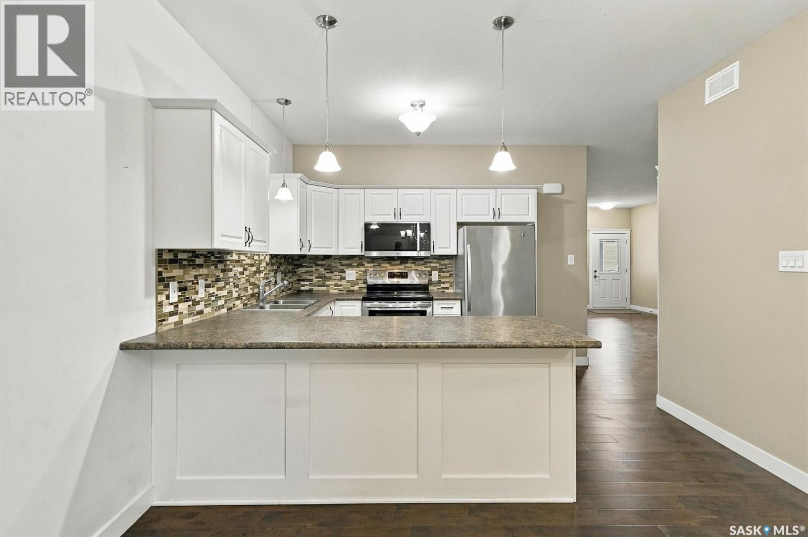 417 Langer Place, Warman, Saskatchewan  S0K 4S1 - Photo 8 - SK051452