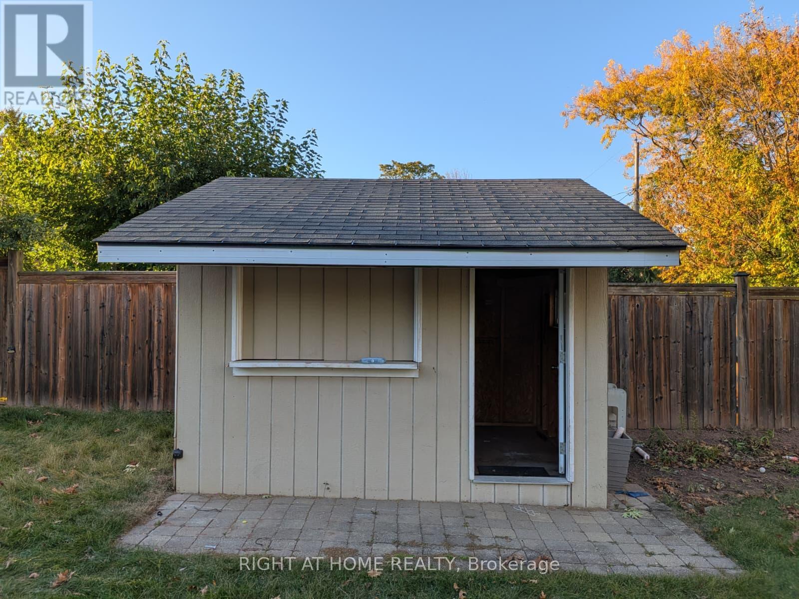 273 Kenwood Avenue, Burlington, Ontario  L7L 4L9 - Photo 33 - W14096214