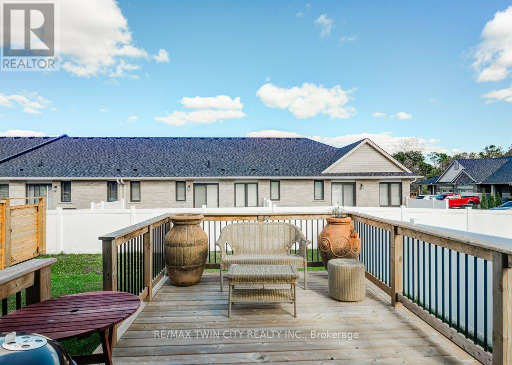 102 Livingston Drive, Tillsonburg, Ontario  N4G 0J3 - Photo 31 - X14098450