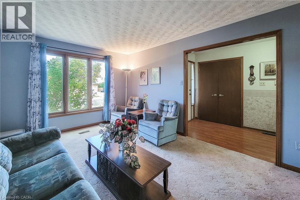 61 Highland Road, Stoney Creek, Ontario  L8J 2T7 - Photo 10 - 40868087